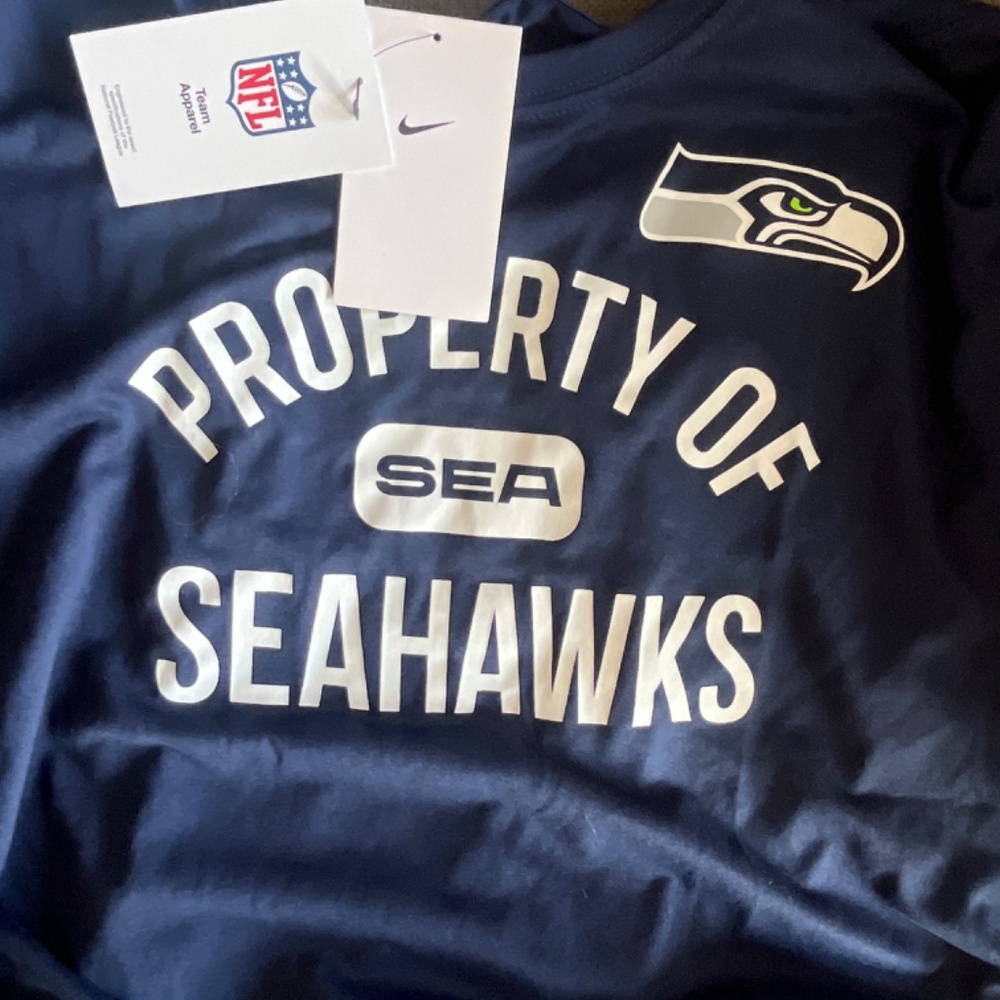 Seattle Seahawks nike shirt large - Picture 2 of 2